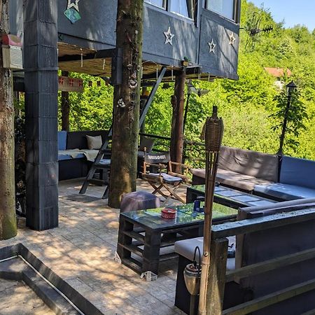 Tree House Appartement Visoko Buitenkant foto