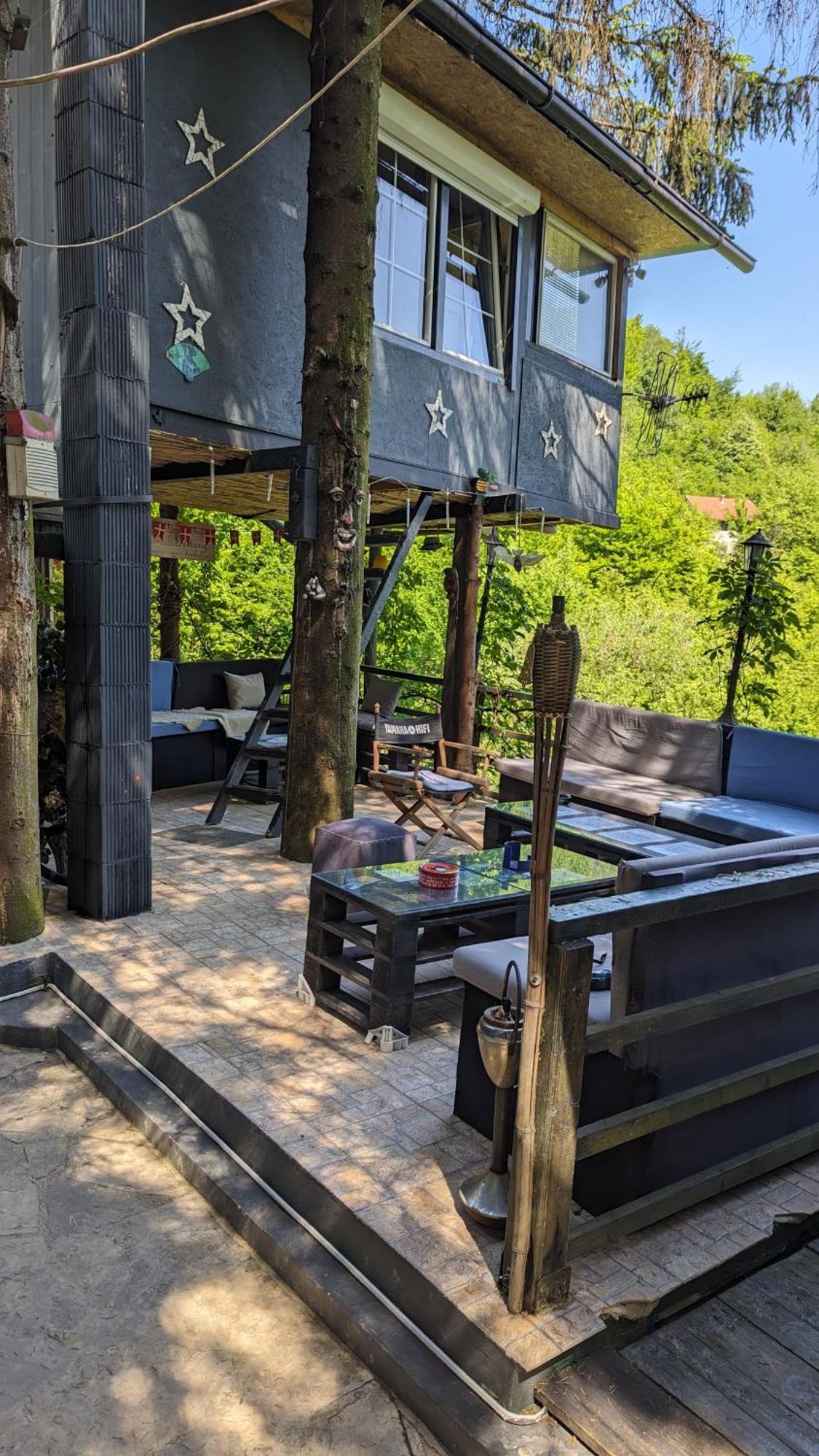 Tree House Appartement Visoko Buitenkant foto